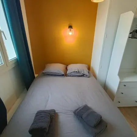 Apartament Le Yellow Corner - Place Ney *