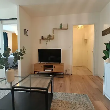 Le Yellow Corner - Place Ney Apartment Angers