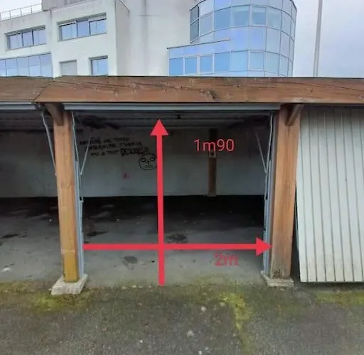 Le Yellow Corner - Place Ney Apartament *