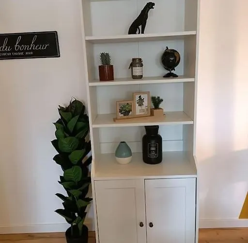 Le Yellow Corner - Place Ney Appartement