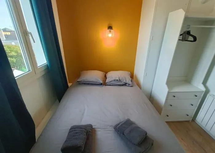 Apartament Le Yellow Corner - Place Ney *